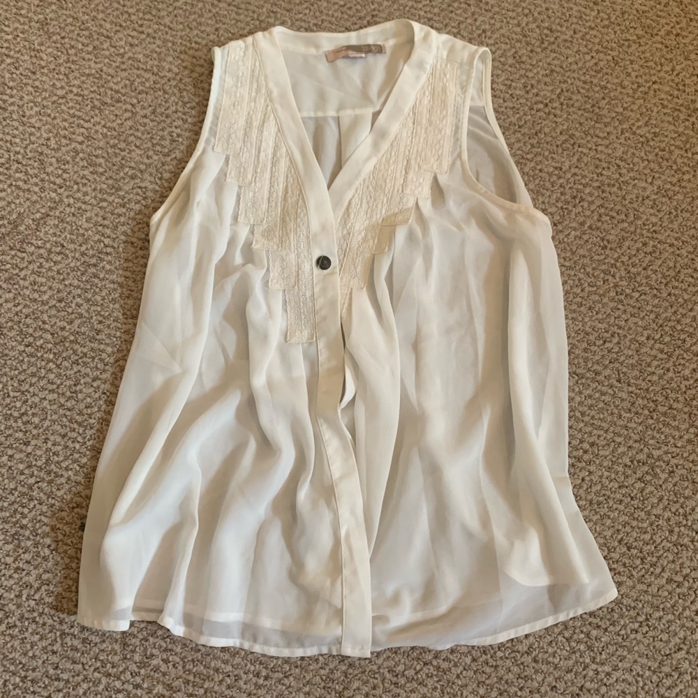 White tank top with neck detail